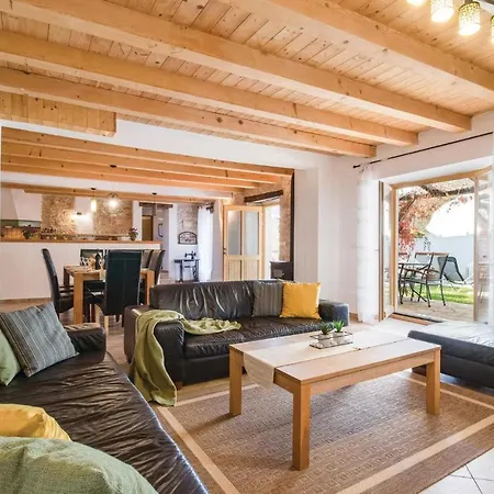 Holiday home In With Wifi