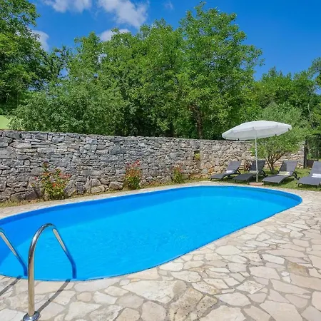 Awesome In With Wifi&4 Bedrooms * Žminj