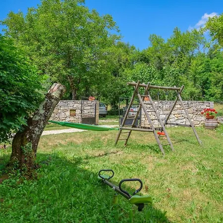 Semesterbostad 4 Bedroom Pet Friendly In *