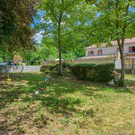 Semesterbostad 4 Bedroom Pet Friendly In *