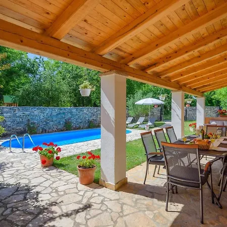 4 Bedroom Pet Friendly In Semesterbostad *